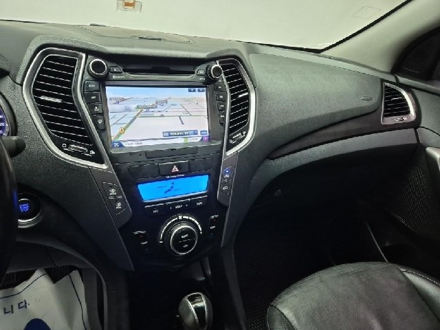 6041000233R10.jpg