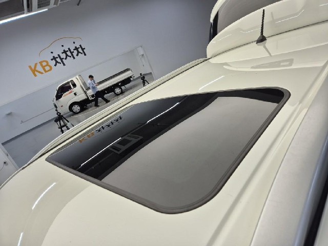 6061002656R13.jpg