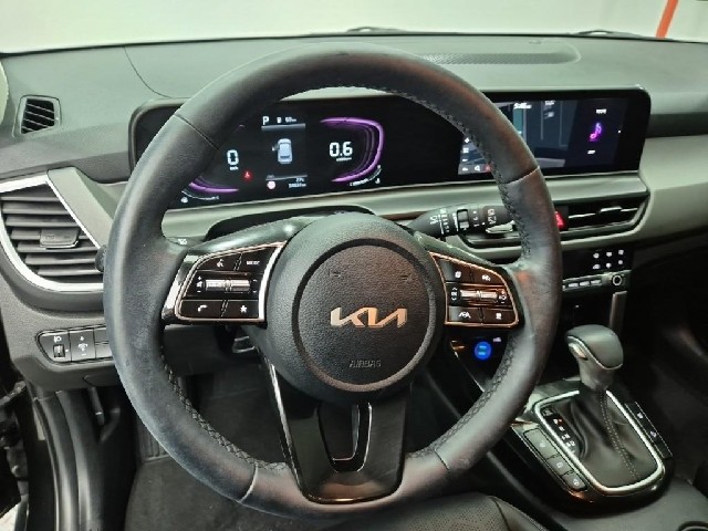 6071000692R9.jpg
