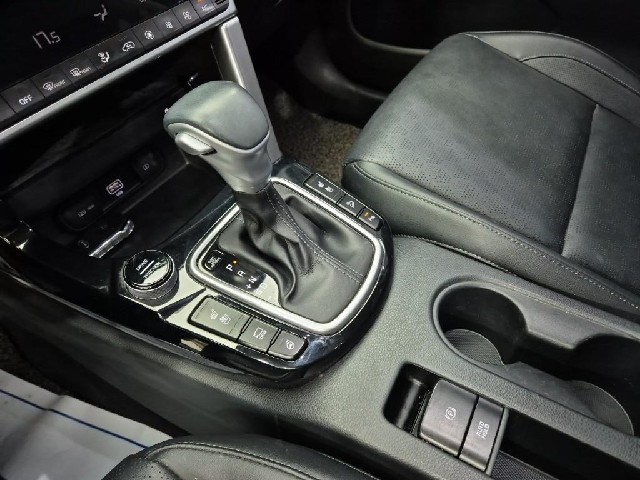 6061000686R8.jpg