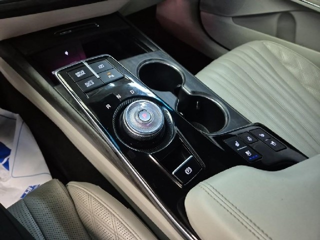 6051501968R8.jpg