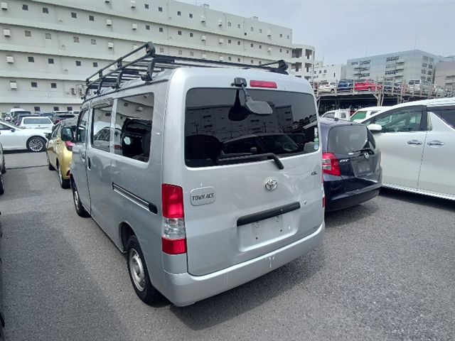 05.jpg