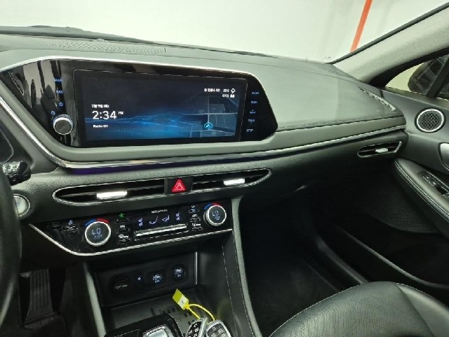 6071000267R10.jpg