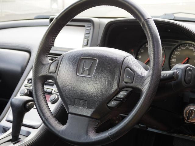 9200450A30260711W00404.jpg