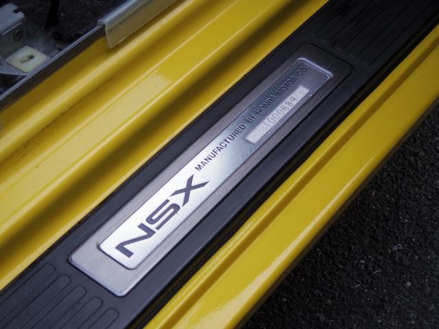 9200450A30260711W00411.jpg