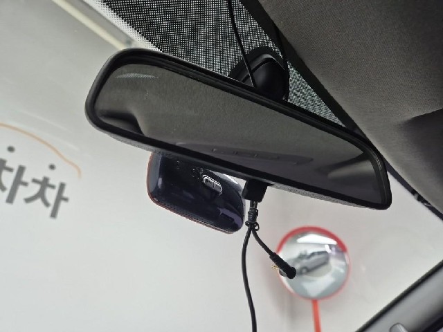 5121502443R15.jpg