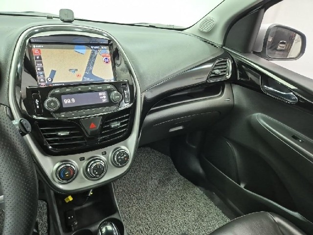 6061000771R10.jpg