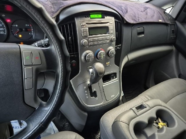 6061502189R10.jpg