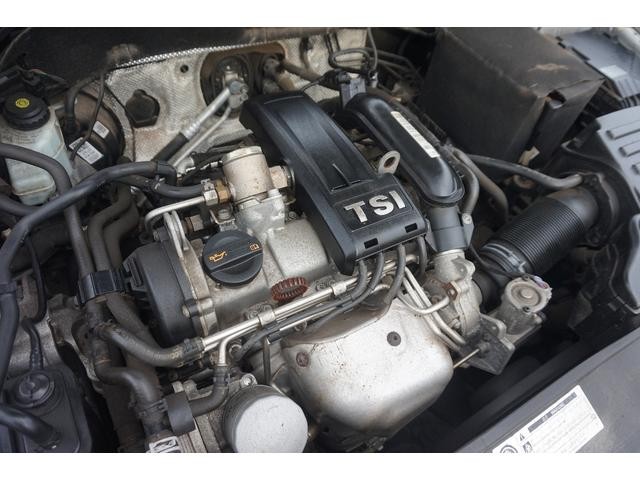 9510197A30260715W00105.jpg