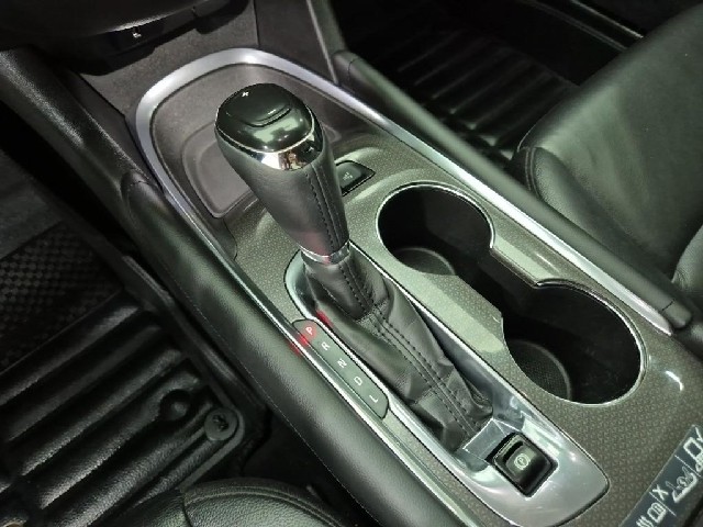 6071000526R8.jpg