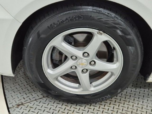 6051001599R19.jpg