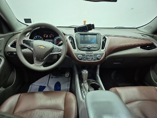 6051001599R7.jpg