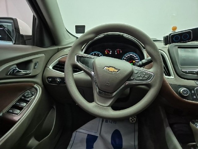 6051001599R9.jpg