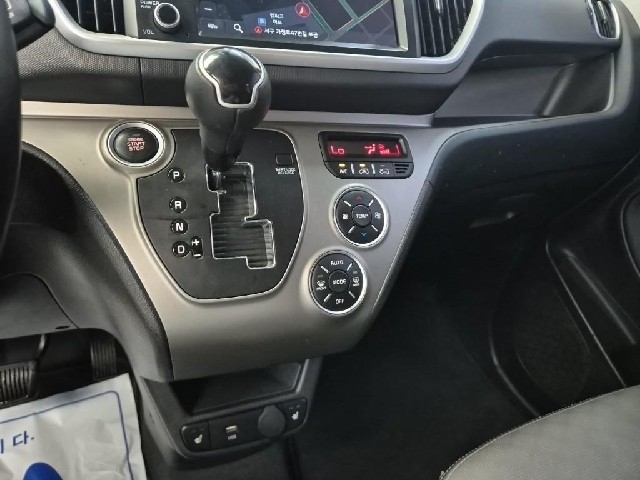 6051500717R8.jpg