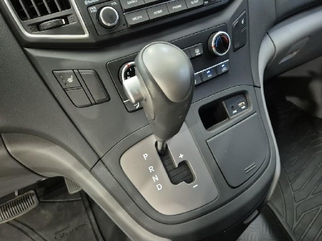 6071000695R8.jpg