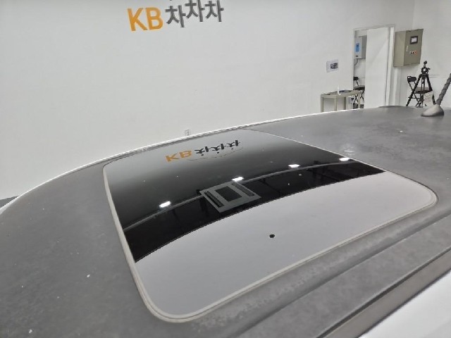 6071000886R13.jpg