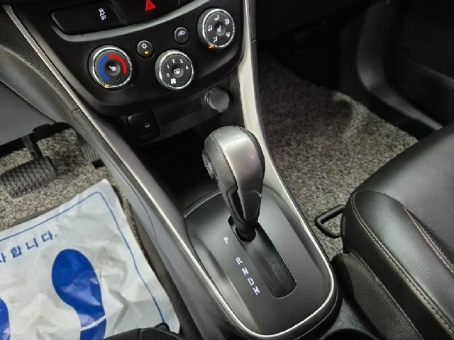 6061001467R8.jpg