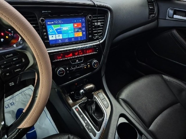 6071500776R10.jpg