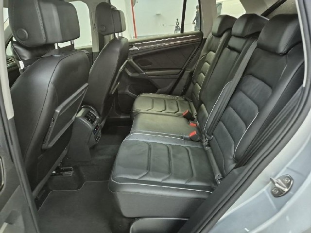 6071500721R12.jpg