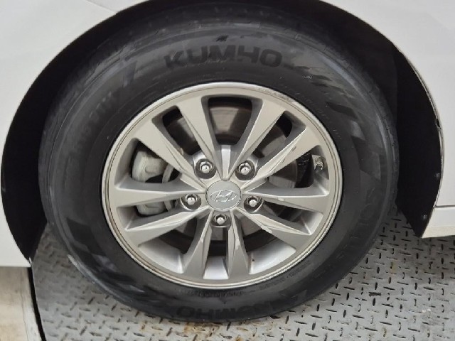 6071500422R19.jpg