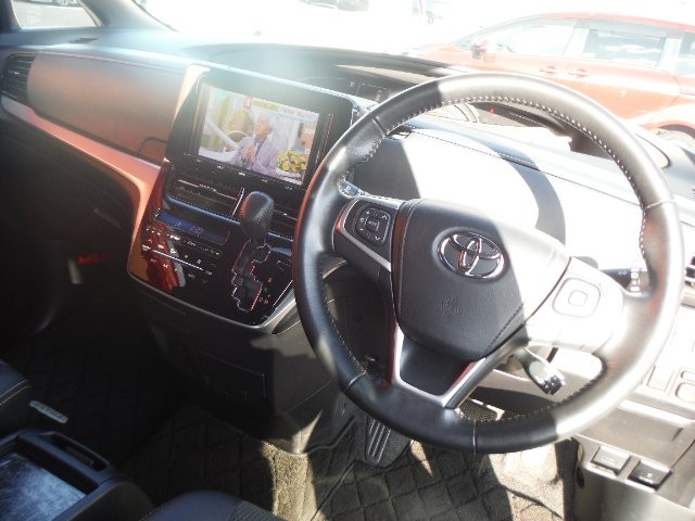 8a3dd6ff0ecec1c266330a6de7d00d2a.jpg
