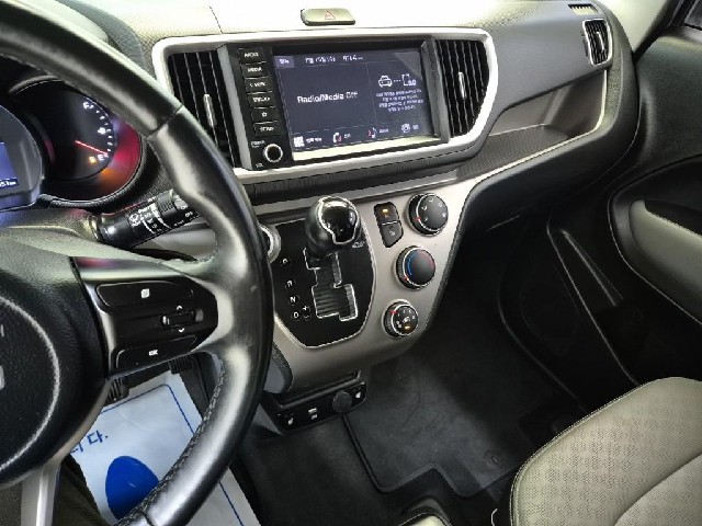 6071500557R10.jpg