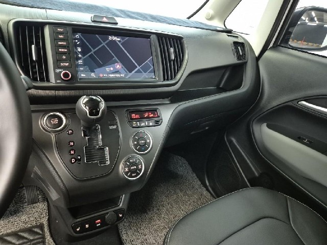 6071500994R10.jpg