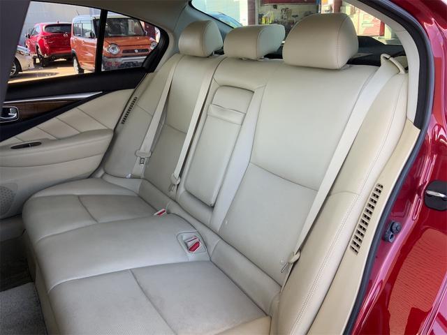 22798728_carP_l_8.jpg