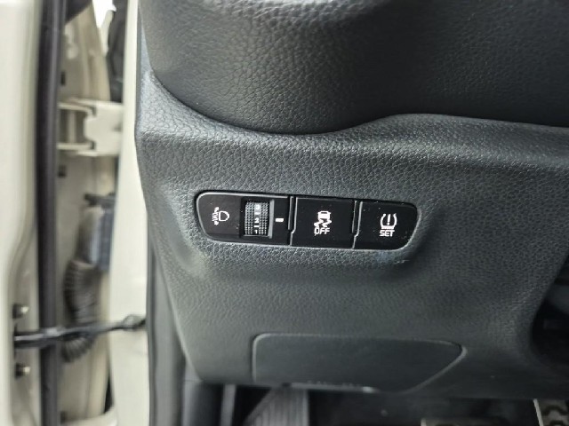 6071000979R17.jpg