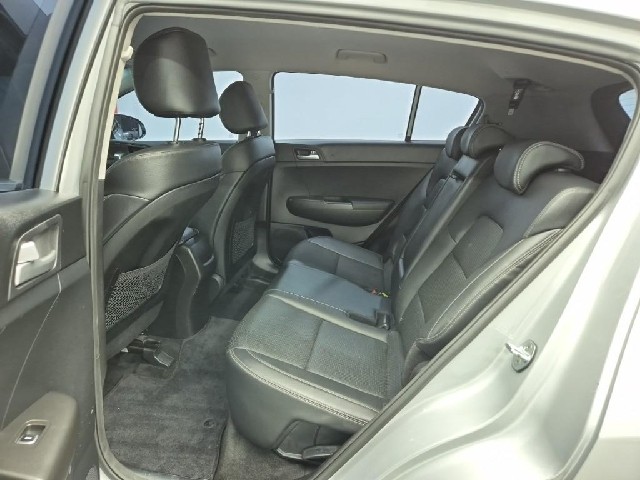 6071000684R12.jpg