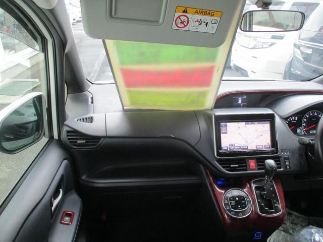 0902445A30260830W00102.jpg
