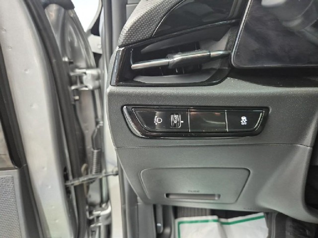 6071501426R18.jpg
