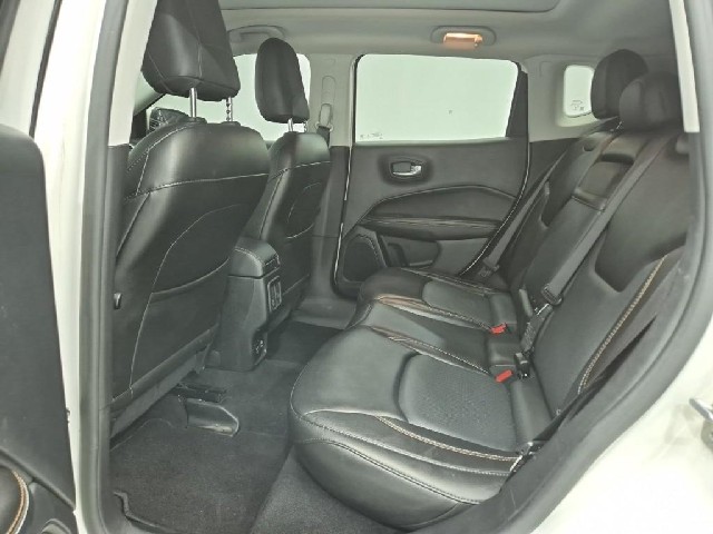 6071001505R12.jpg