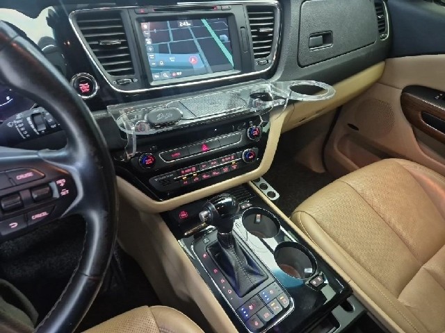 6071501141R10.jpg