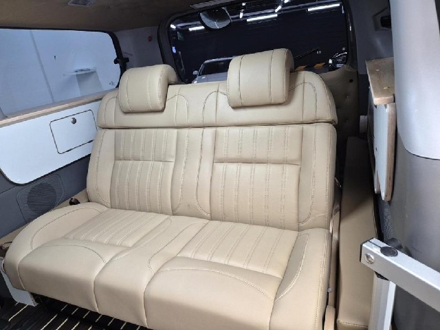 4071502342R12.jpg