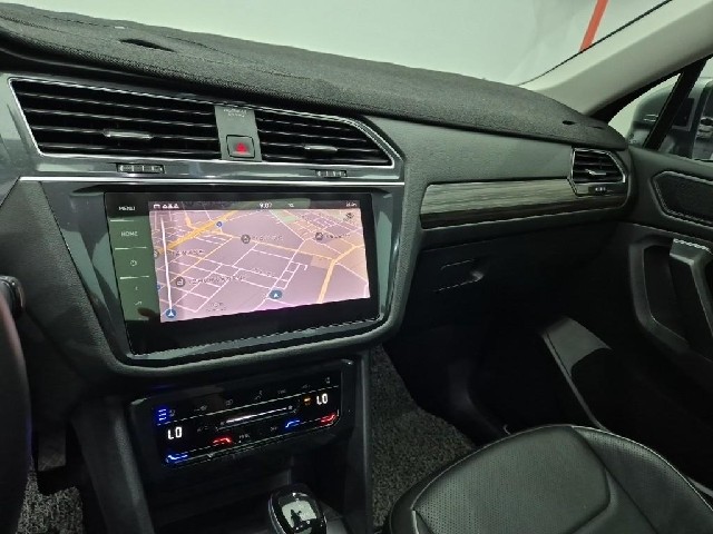 6071001613R10.jpg