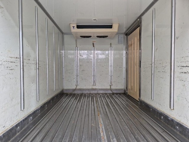 6091000952R16.jpg