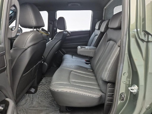 6091501819R12.jpg