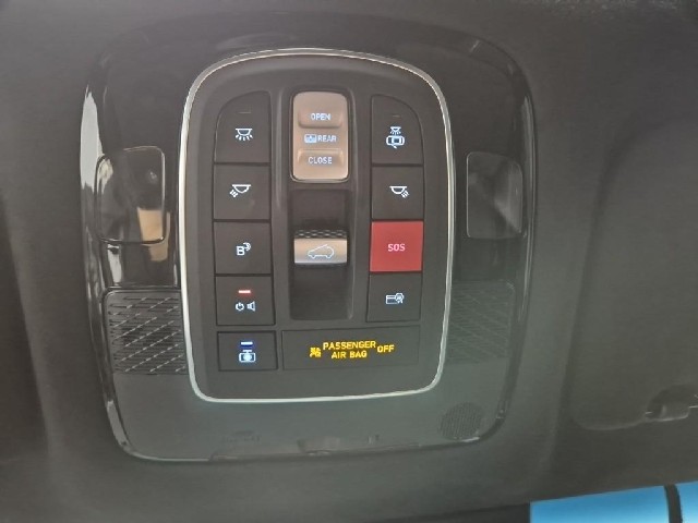 6091501567R18.jpg