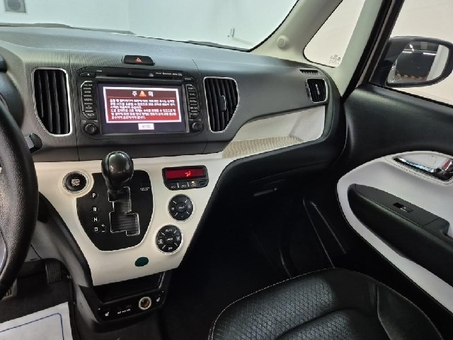 6091001956R10.jpg