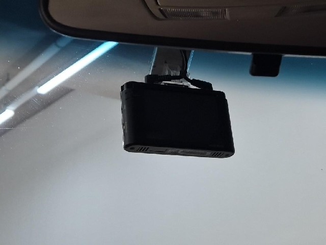 6071500581R16.jpg