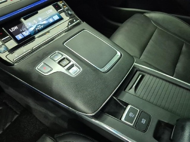 6071000354R8.jpg