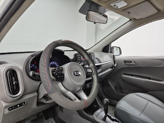 6061000908R7.jpg