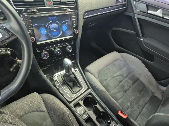 6071500851R10.jpg