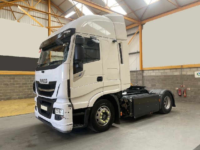 f18ec5e47434b8431a3e37323c342265.jpeg