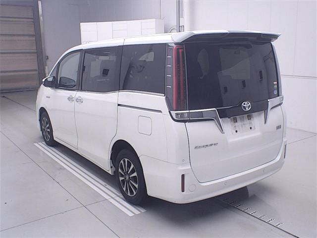 a81473542445c2f0815ed931c84722cc.jpg