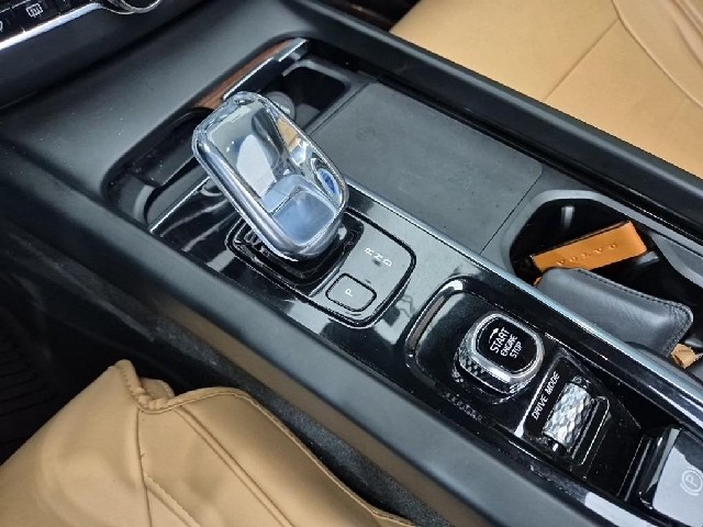 6071001878R8.jpg