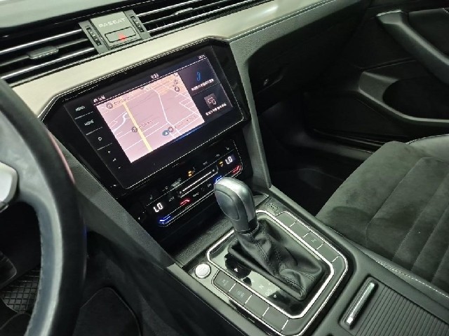 6071001925R10.jpg