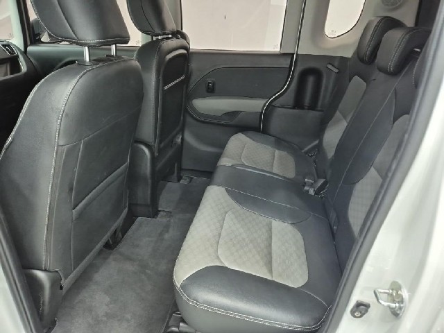 6071001818R12.jpg