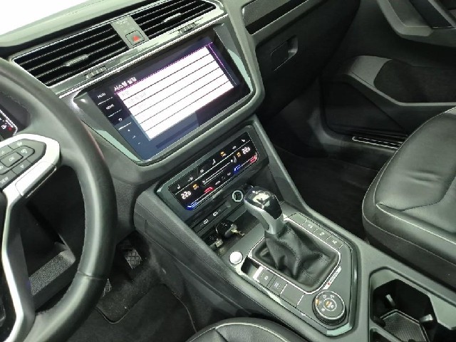 6071000500R10.jpg